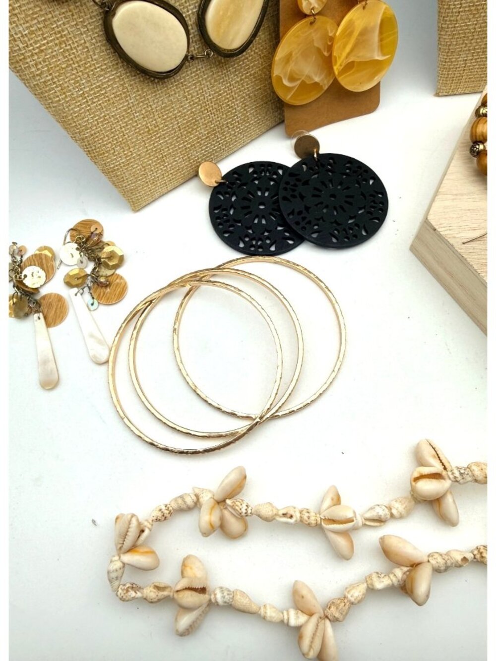 Vintage Boho Jewelry Lot 50 Pcs Mixed Materials Wear Necklace Earrings Bracelets - Picture 4 of 15